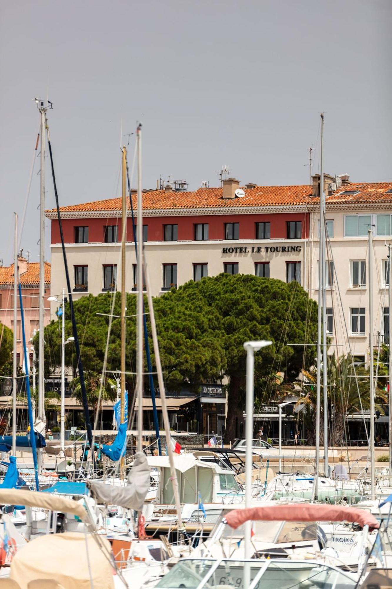 Hôtel le Touring Saint-Raphaël Exterior foto